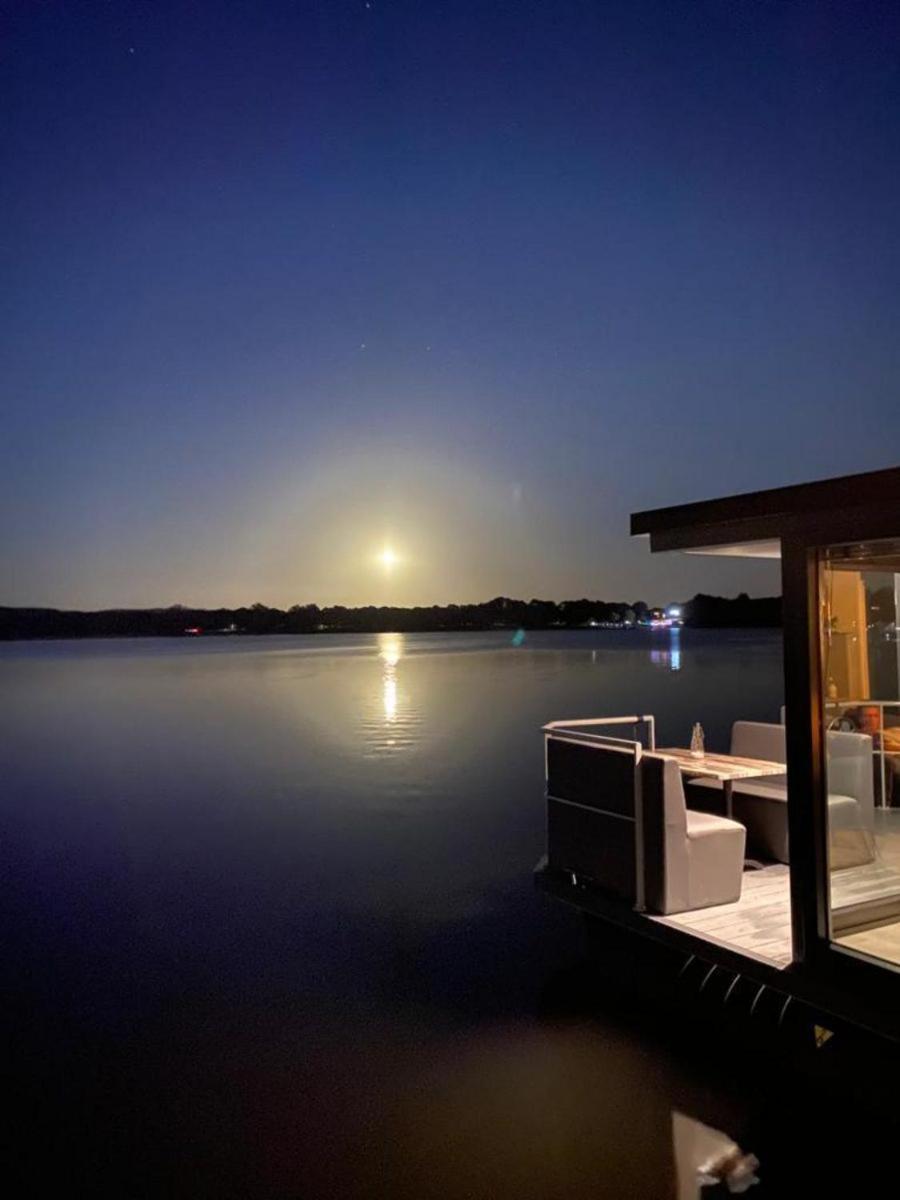 Houseboat Marina Mookerplas 4-6 Persons Plasmolen 外观 照片