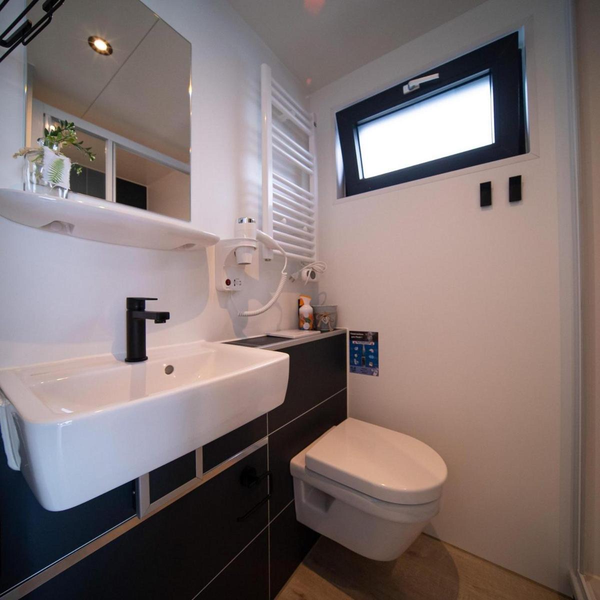 Houseboat Marina Mookerplas 4-6 Persons Plasmolen 外观 照片