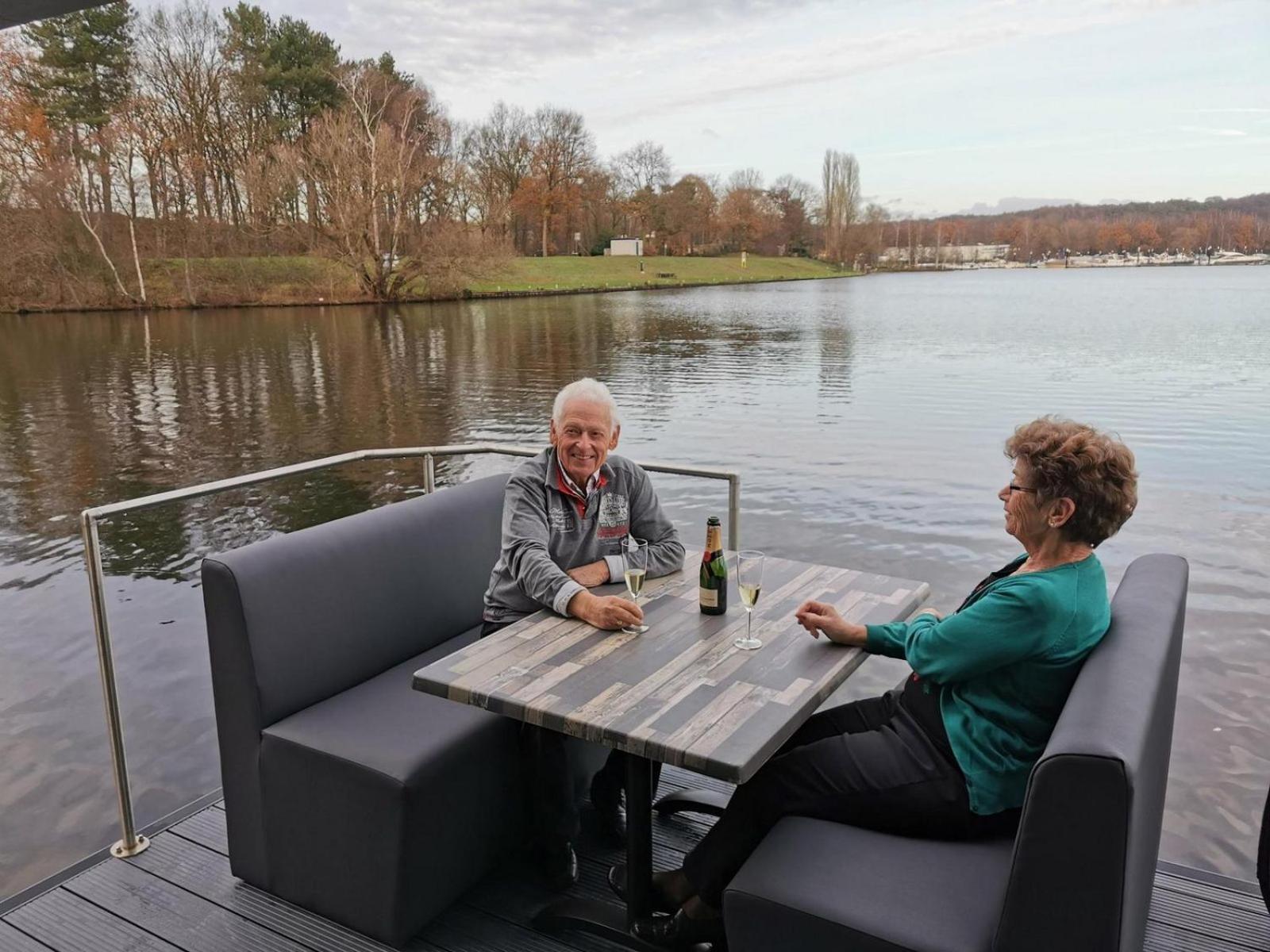 Houseboat Marina Mookerplas 4-6 Persons Plasmolen 外观 照片